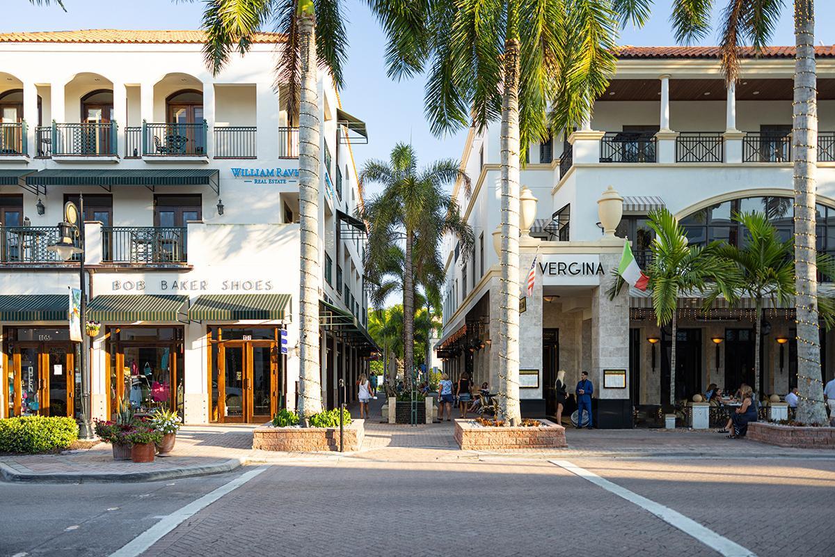 Shops on Fifth Avenue South