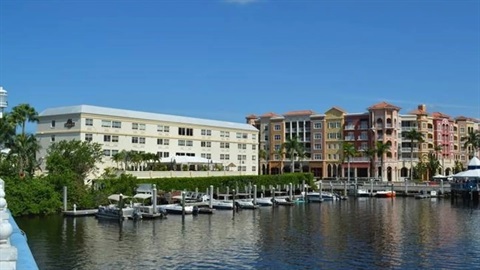 Bayfront Inn 5th Ave..jpeg
