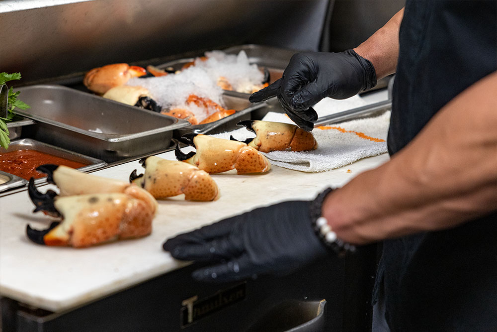 ParadiseCoast-Stone Crab-Tasting-Tour-3-b.jpg