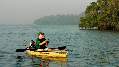 Kayak_Fishing_2.jpg