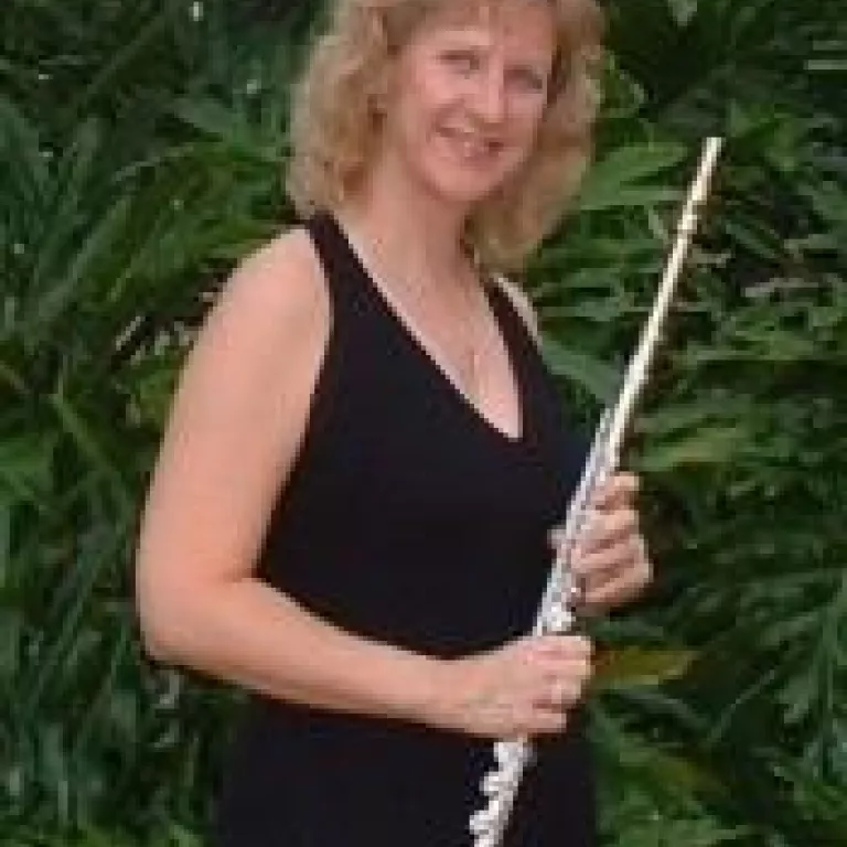 Sounds of Paradise, Flutist Photo