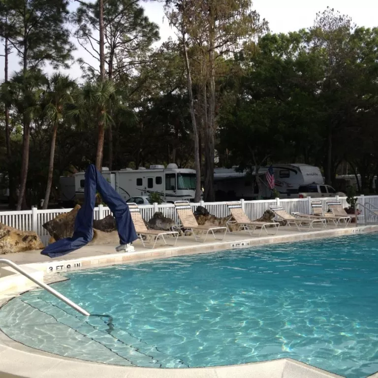 Naples RV Resort Photo 2