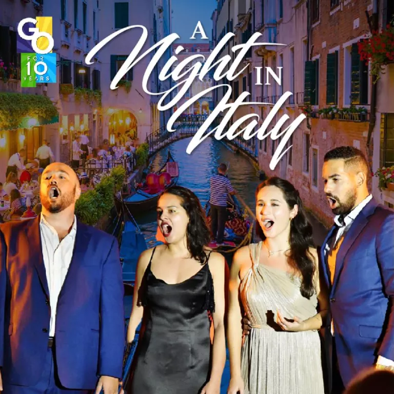 Opera singers Photo