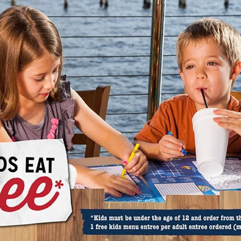 Kids eat free with paying adult at Pinchers Photo 3