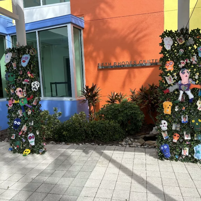 2023-2024 Day of the Dead Grass wall installation Photo