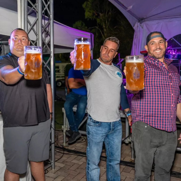 beer fest--steinholding Photo