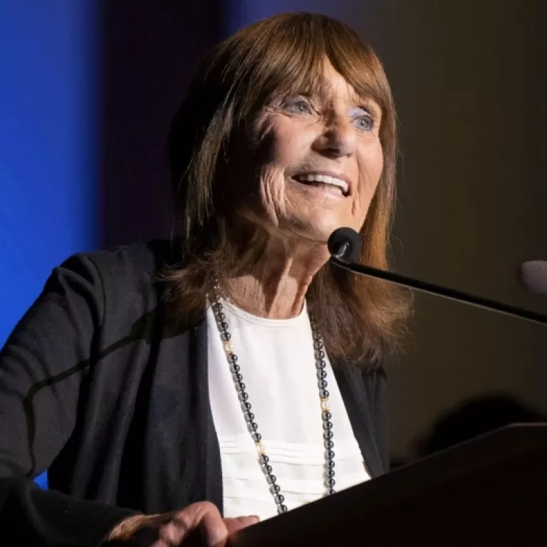 Elaine Newton Photo