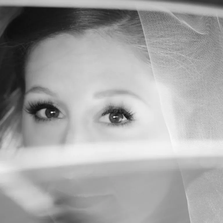 Bride look out window, Naples, FL Photo 4