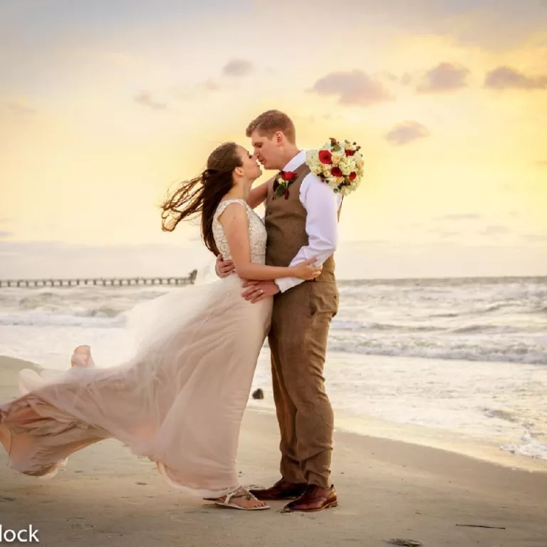 Bride and Groom at Naples Pier Photo 3