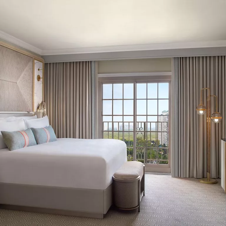 The Ritz-Carlton, Naples King Bedroom Photo 4