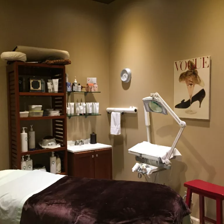 Facial room Photo 2