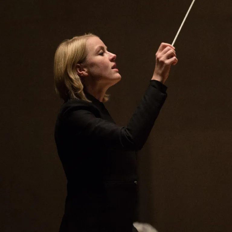 Conductor Ruth Reinhardt Photo