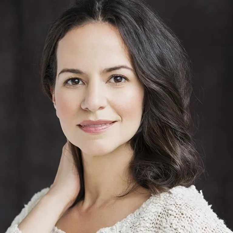 Vocalist Mandy Gonzalez Photo