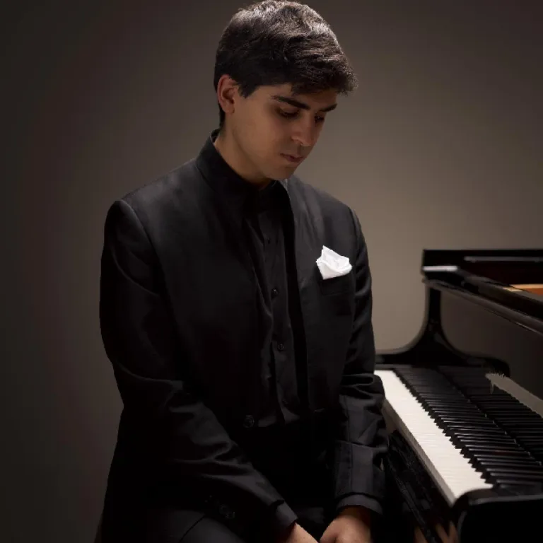 Pianist Evren Ozel Photo