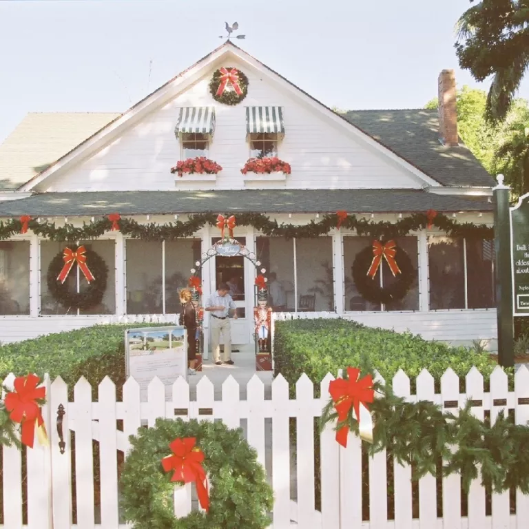 Palm Cottage.  Photo courtesy Naples Marco Island Everglades CVB. Photo 4