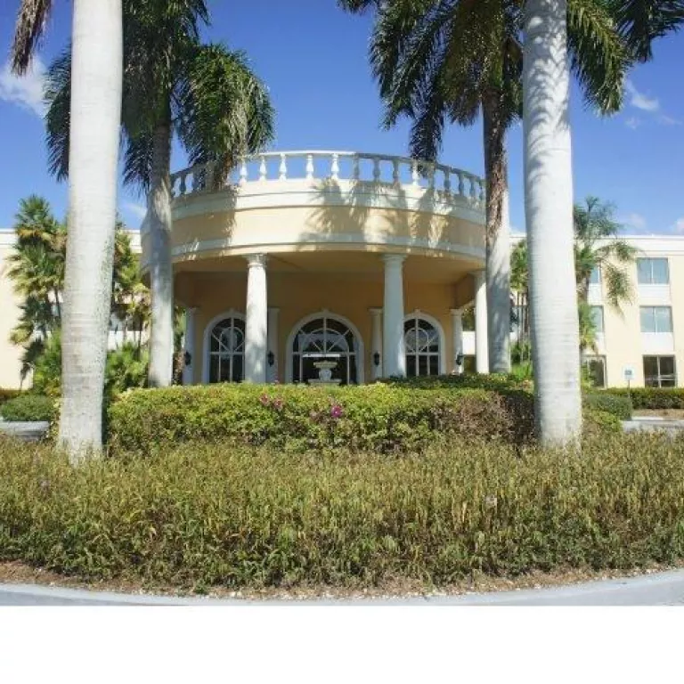 La Quinta Inn & Suites - Naples Photo