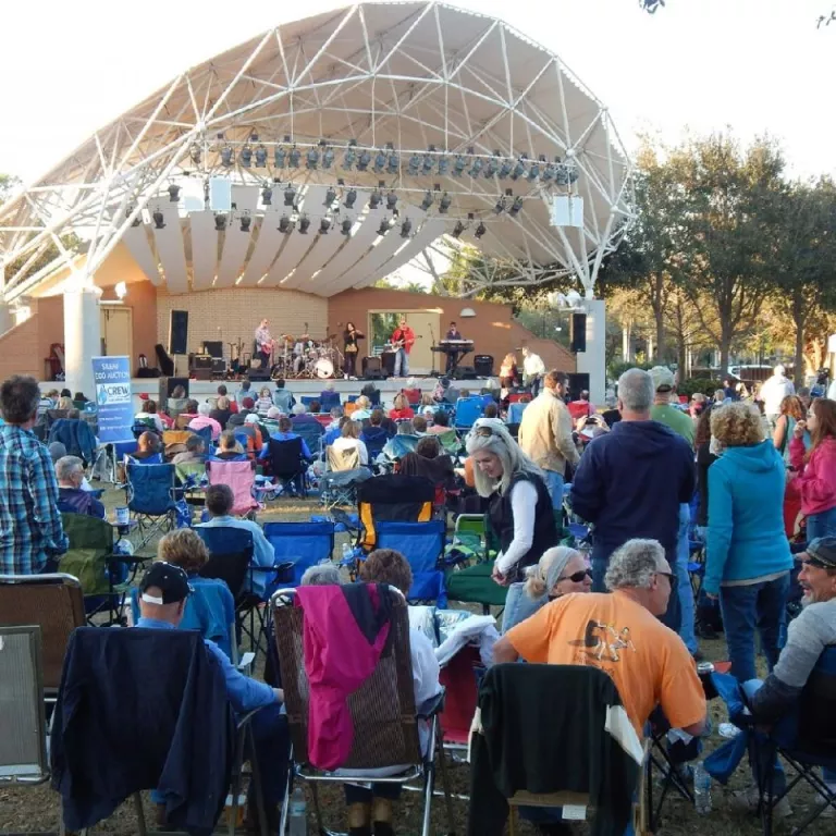 CREW Concert & Silent Eco-Auction at Riverside Park Photo 2