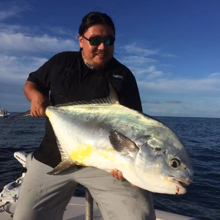 Permit fishing in Naples Photo 4
