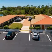 Paradise Inn of Naples Photo