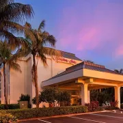 Hampton Inn Central Naples Photo