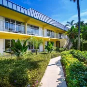 Naples Garden Inn Photo