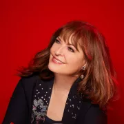 Image of Ann Hampton Callaway in a promotional portrait Photo
