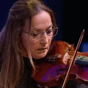 Russian Masterpieces, violen Photo