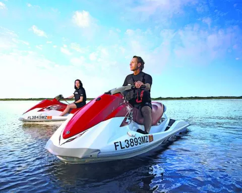 Collier_Jet_Ski.jpg Collier_Jet_Ski.jpg