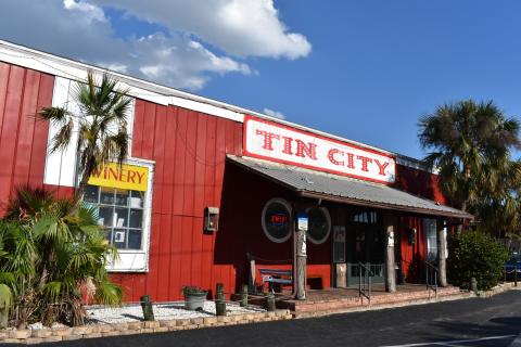 At Tin City Waterfront Shop you can spend the whol