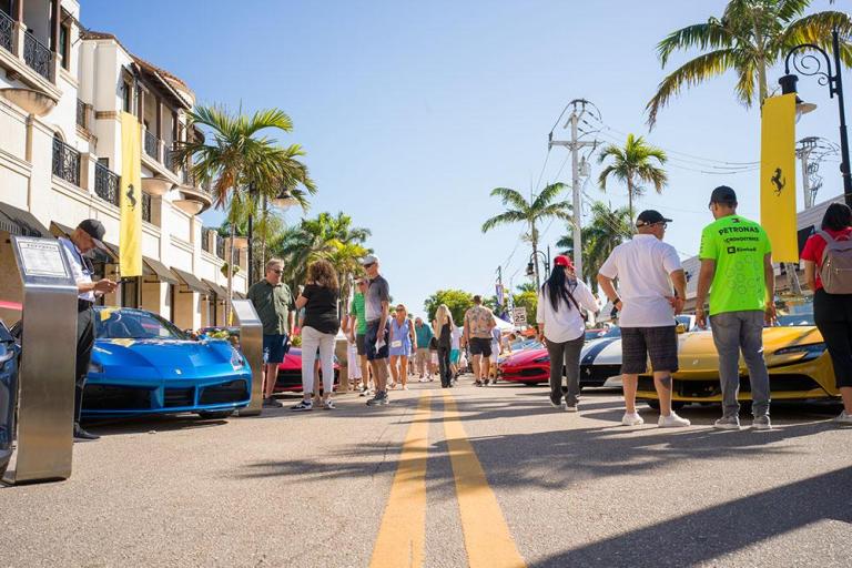 people chat about their cars during cars on fifth event