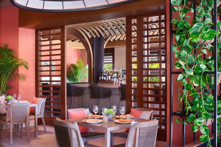 The Ritz-Carlton Naples - Sofra
