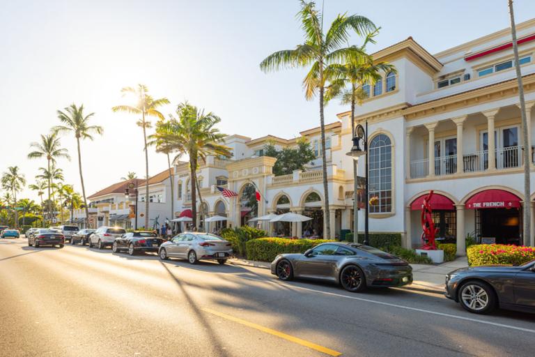 5th Avenue, Naples